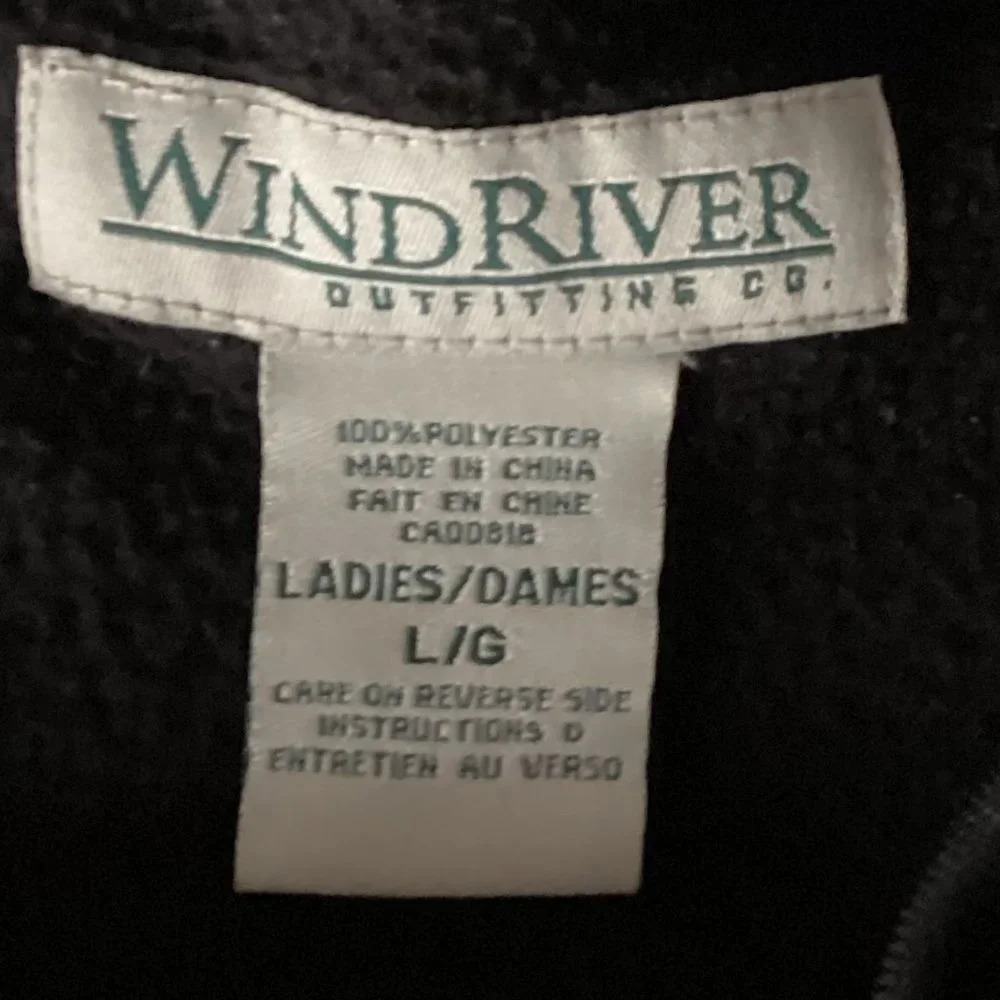 Wind River Woman's Black Fleece Crewneck Sweater Sweatshirt Size L Minimalist - Picture 5 of 5